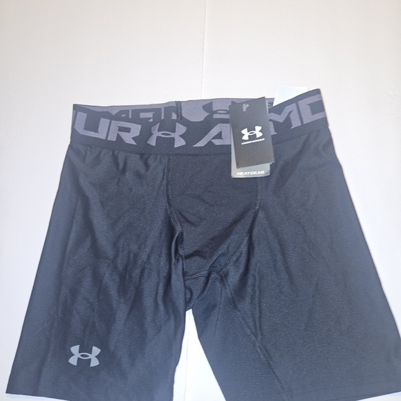 Men's Under Armour 1289566 UA HeatGear Armour Black Compression Shorts - Picture 15 of 15